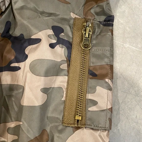 NWOT camo WEST COAST VIBES bomber jacket! 😎 - Picture 14 of 14